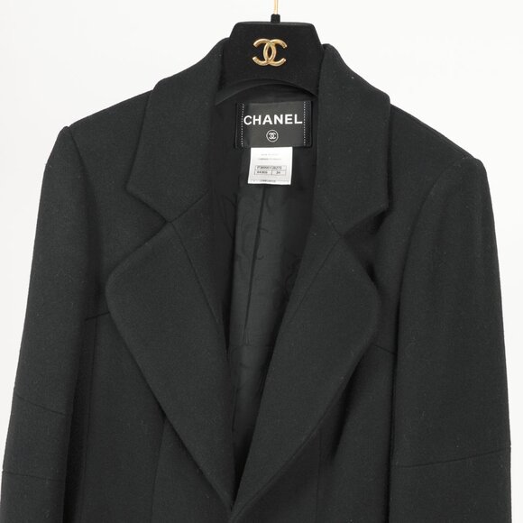 Chanel Black Wool-Blend Panelled Buttoned-Chain Blazer - Picture 3 of 12